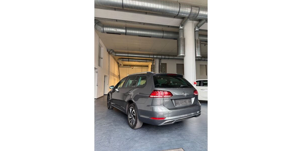 VW Golf 49.360 km 17.850 &euro; Böblingen 71034