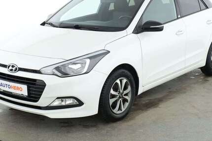 Hyundai i20 98.889 km 8.910 &euro; Stuttgart 70195