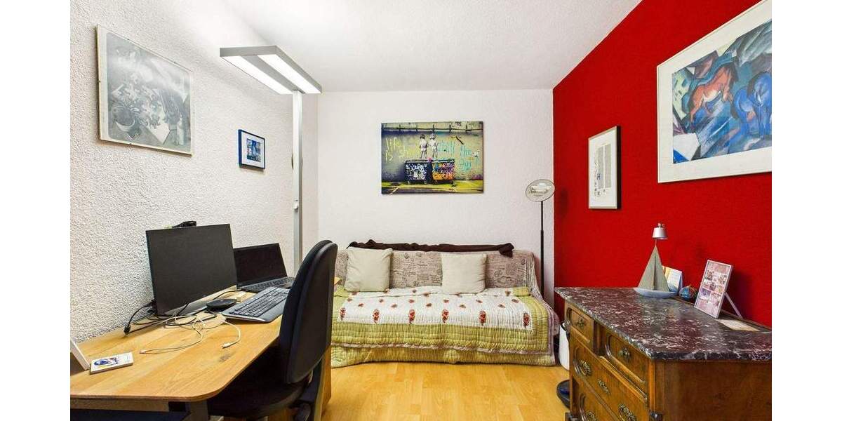 Etagenwohnung Stuttgart Untertürkheim - 3 Zimmer, 75 m&sup2;, 299.000&euro; | Angebot:25770413