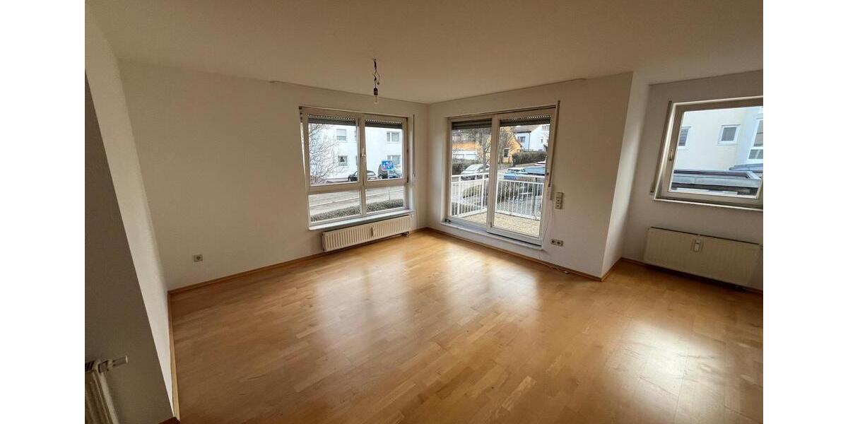Etagenwohnung Gerlingen - 3.5 Zimmer, 72 m&sup2;, 1.080&euro; | Angebot:25842263