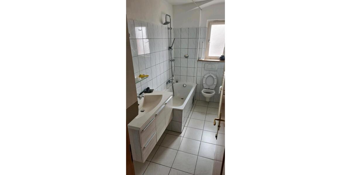 Etagenwohnung Stuttgart Luginsland - 4 Zimmer, 83 m&sup2;, 1.000&euro; | Angebot:25934832