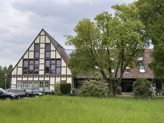 Etagenwohnung Ostfildern - 4 Zimmer, 196 m&sup2;, 2.380&euro; | Angebot:27661485