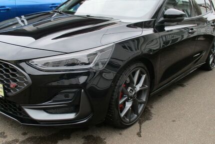 Ford Focus 26.000 km 29.600 &euro; Leinfelden-Echterdingen 70771