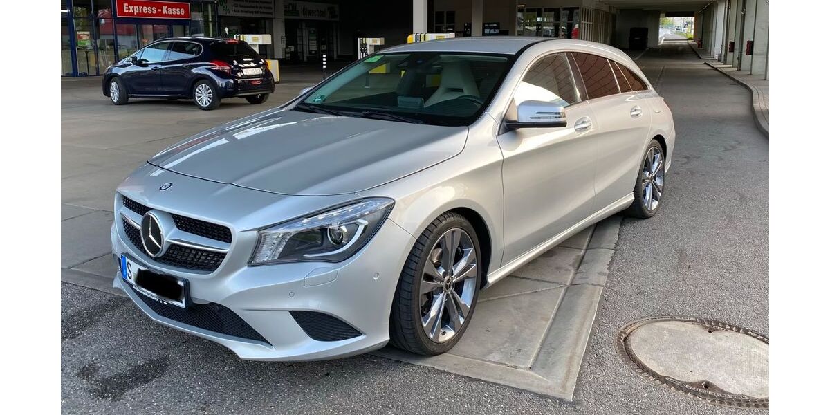 Mercedes-Benz CLA 180 Shooting Brake 86.000 km 17.990 &euro; Stuttgart 70191