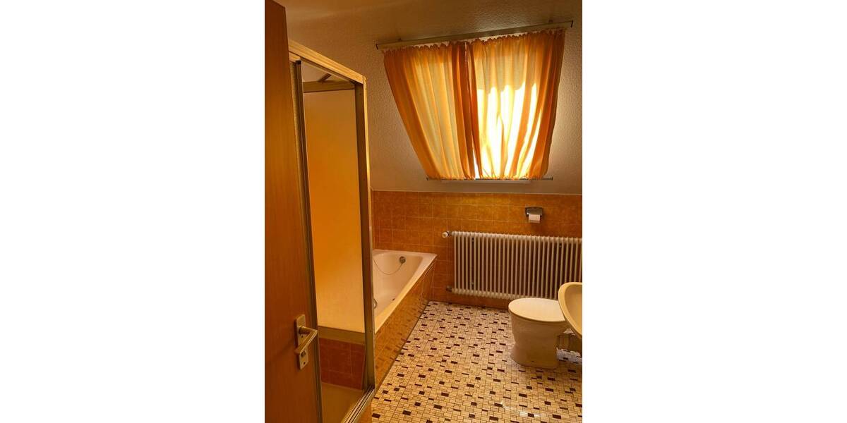 Einfamilienhaus Großbottwar Winzerhausen - 1 Zimmer, 329 m&sup2;, 449.000&euro; | Angebot:25747365