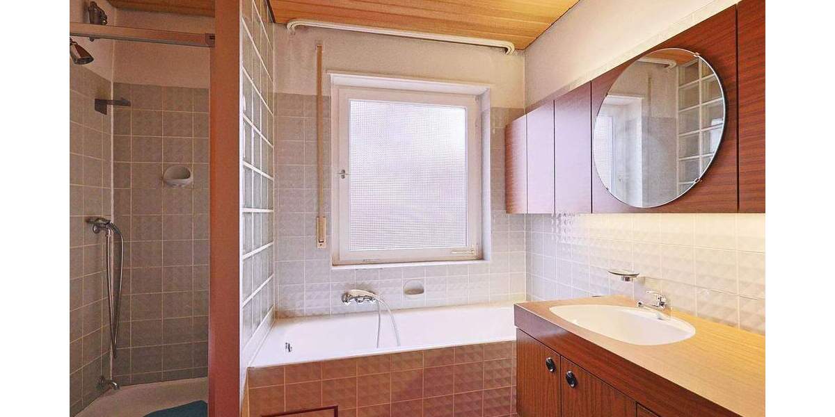 Mehrfamilienhaus, Wohnhaus Sindelfingen-Maichingen Maichingen - 7 Zimmer, 284 m&sup2;, 895.000&euro; | Angebot:25682110