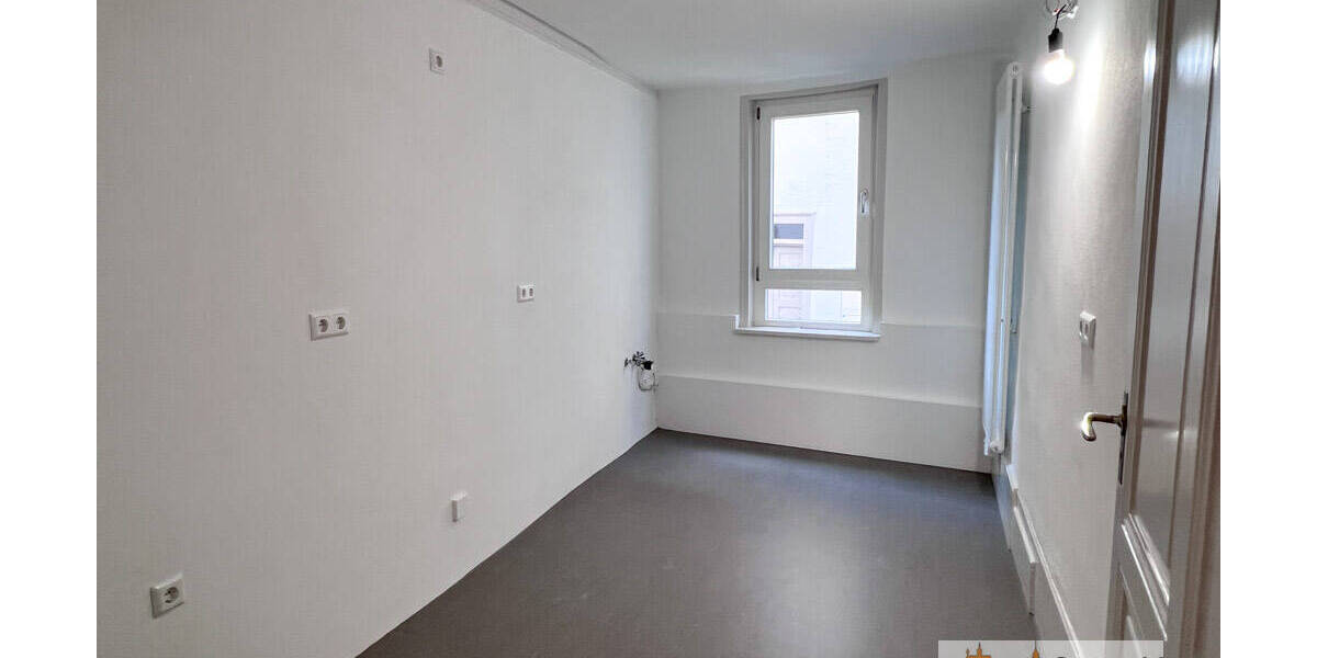 Etagenwohnung Esslingen Stadtmitte - 3 Zimmer, 80 m&sup2;, 980&euro; | Angebot:26038217