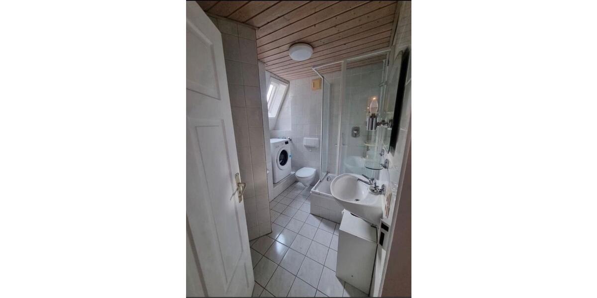 Etagenwohnung Stuttgart Luginsland - 4 Zimmer, 105 m&sup2;, 540&euro; | Angebot:26688445