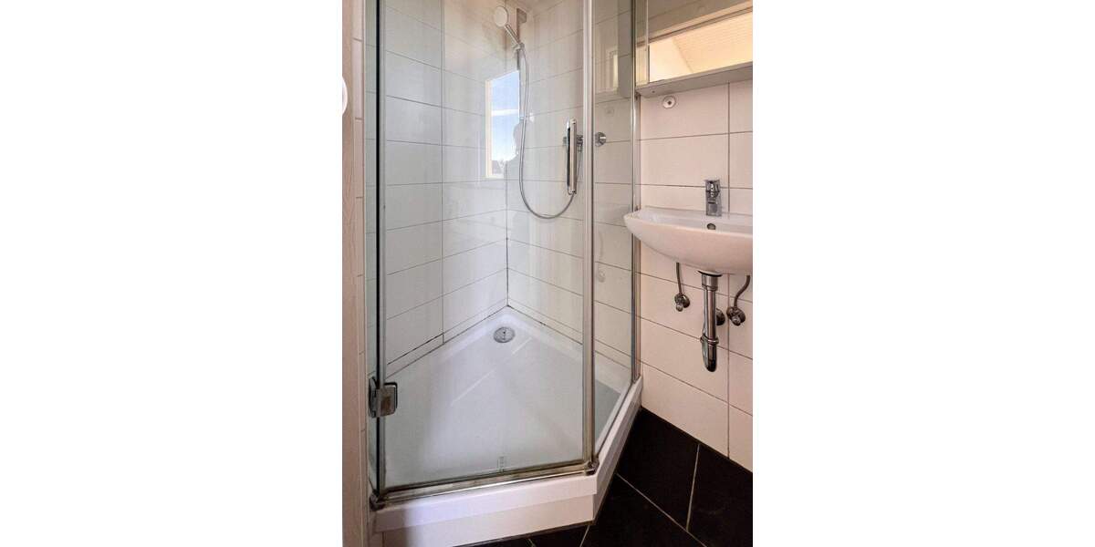 Etagenwohnung Stuttgart Bad Cannstatt - 2 Zimmer, 40 m&sup2;, 116.000&euro; | Angebot:25940612