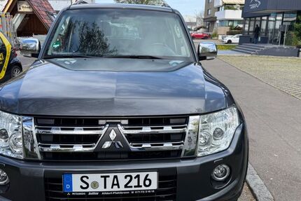 Mitsubishi Pajero 211.000 km 19.999 &euro; Fellbach 70736