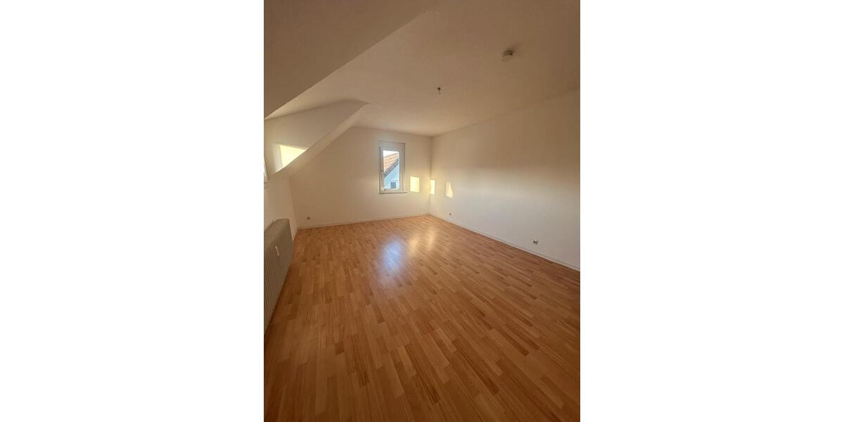 Etagenwohnung Göppingen - 3 Zimmer, 83 m&sup2;, 955&euro; | Angebot:25396840