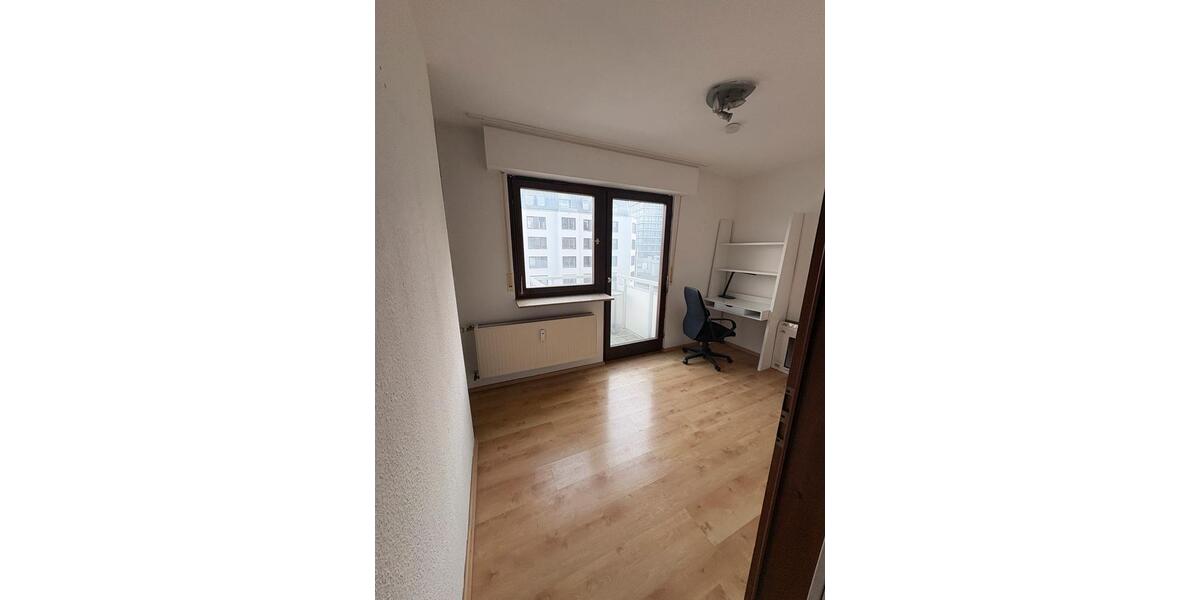 Etagenwohnung Stuttgart Stuttgart-Ost - 1 Zimmer, 23 m&sup2;, 760&euro; | Angebot:26042474