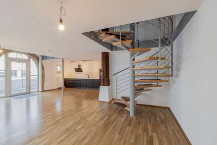 Wohnung Bönnigheim - 2 Zimmer, 107 m&sup2;, 1.180&euro; | Angebot:25106882