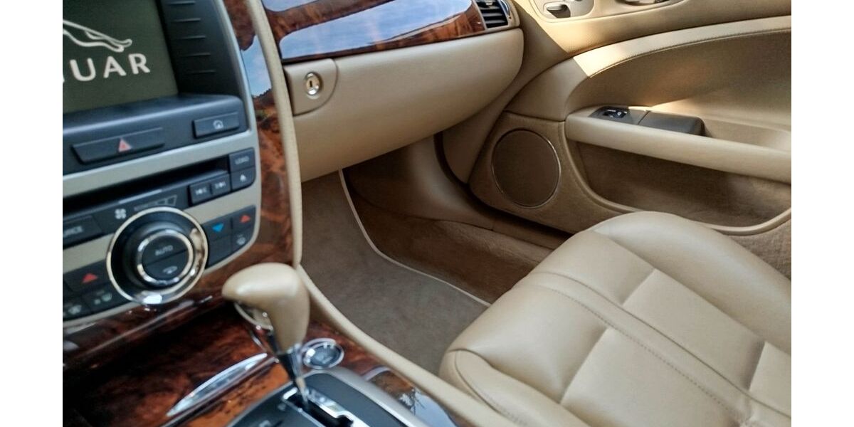 Jaguar XK 233.000 km 19.999 &euro; Weissach 71287