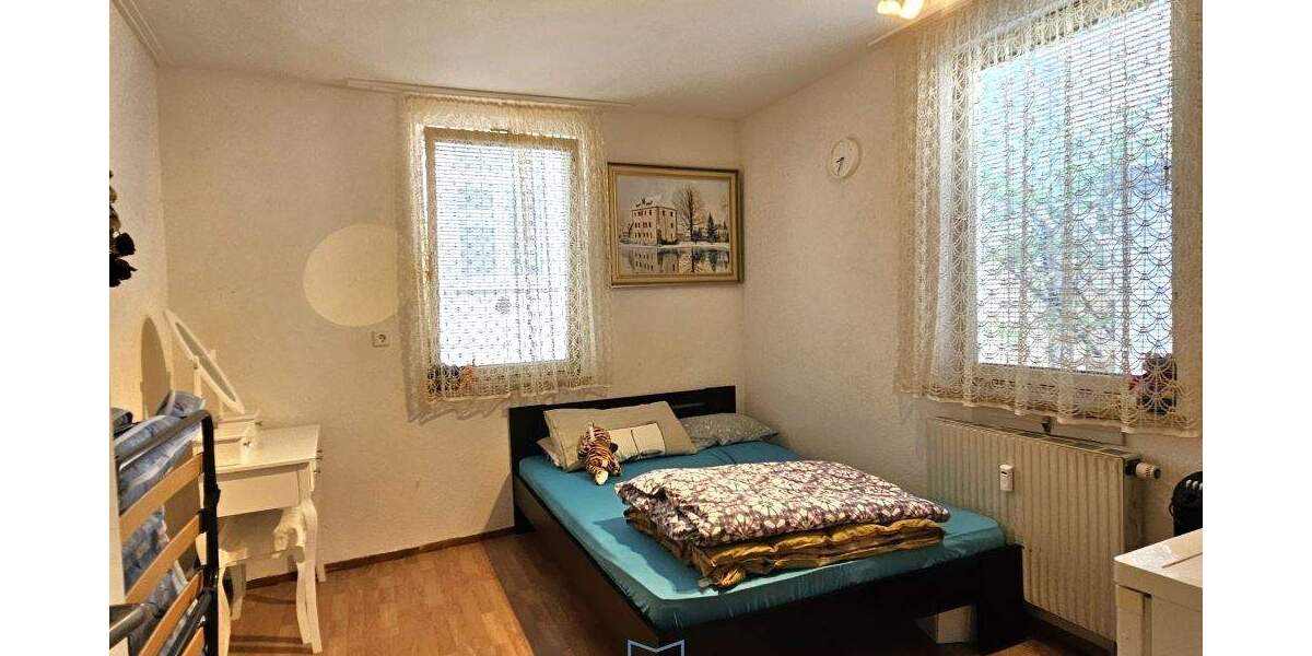 Mehrfamilienhaus, Wohnhaus Kirchheim unter Teck Kirchheim - 7 Zimmer, 208 m&sup2;, 685.000&euro; | Angebot:25677415