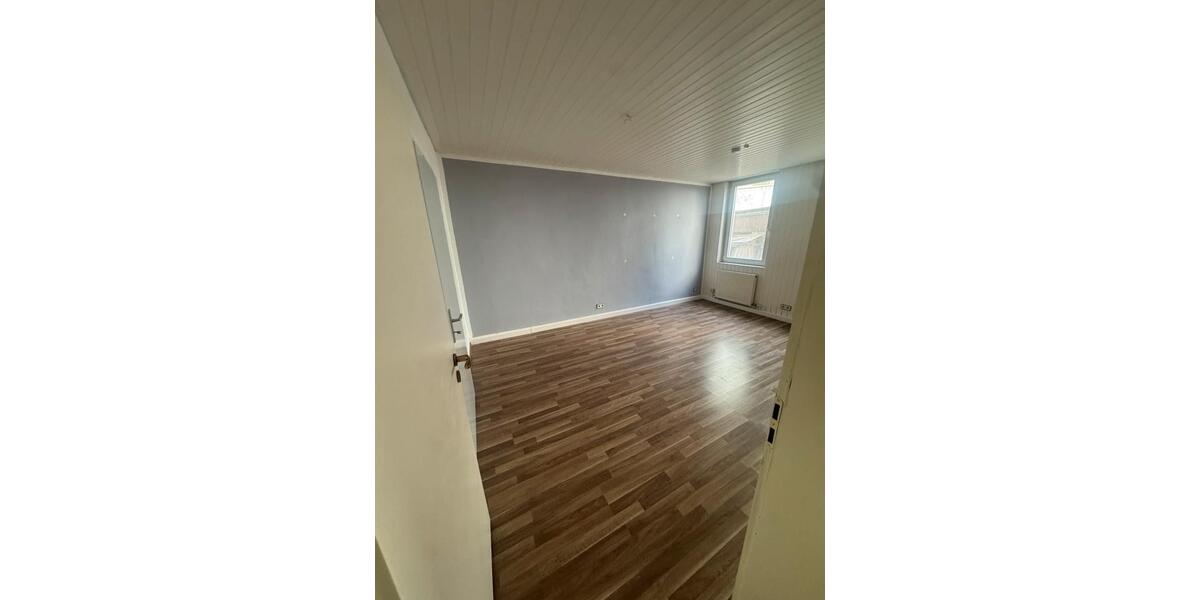 Erdgeschoßwohnung Stuttgart Stuttgart-Mitte - 3 Zimmer, 75 m&sup2;, 1.200&euro; | Angebot:26040721
