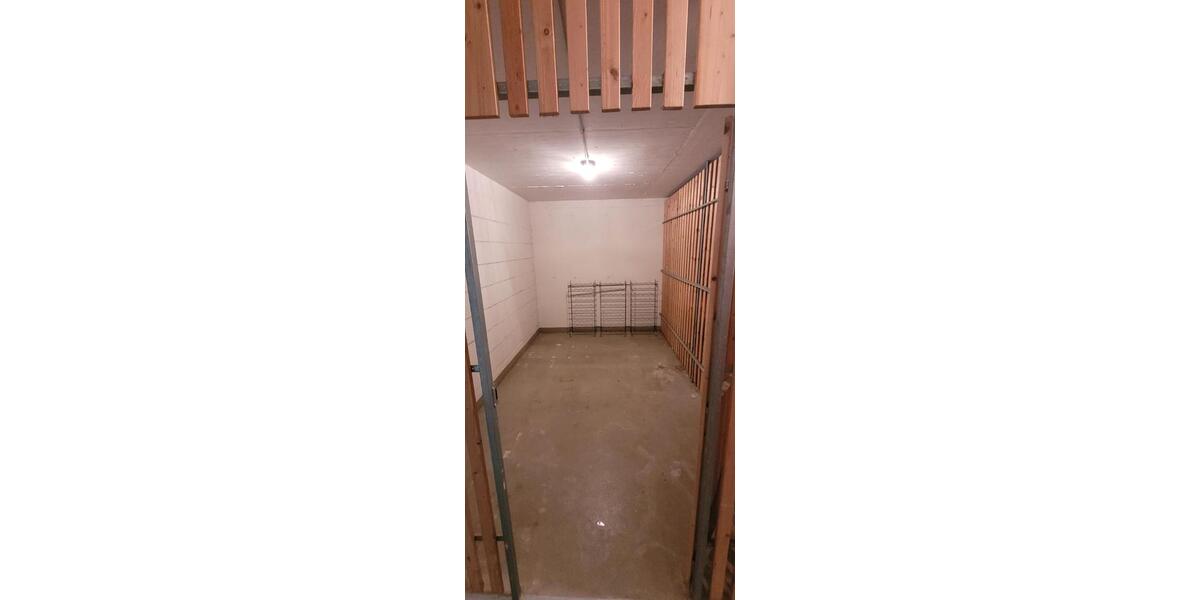 Etagenwohnung Esslingen am Neckar Brühl - 3.5 Zimmer, 86 m&sup2;, 1.200&euro; | Angebot:26654953