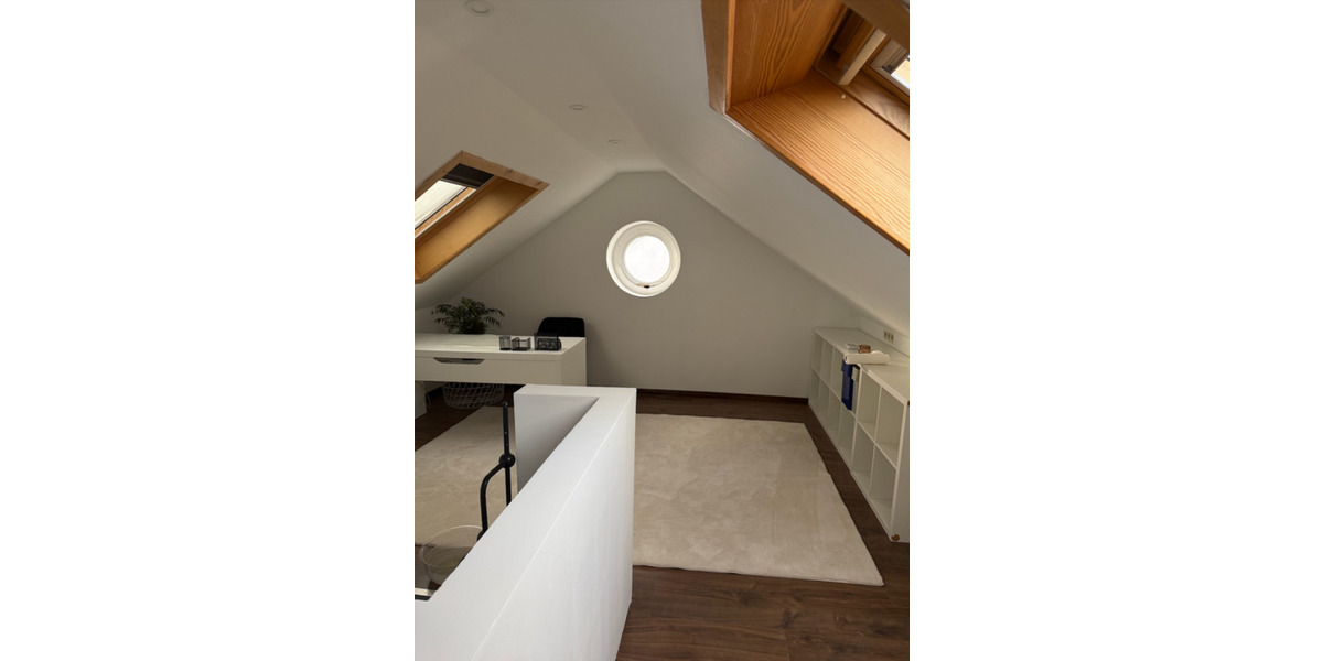 Maisonettenwohnung Kornwestheim - 3.5 Zimmer, 87 m&sup2;, 1.600&euro; | Angebot:25561216