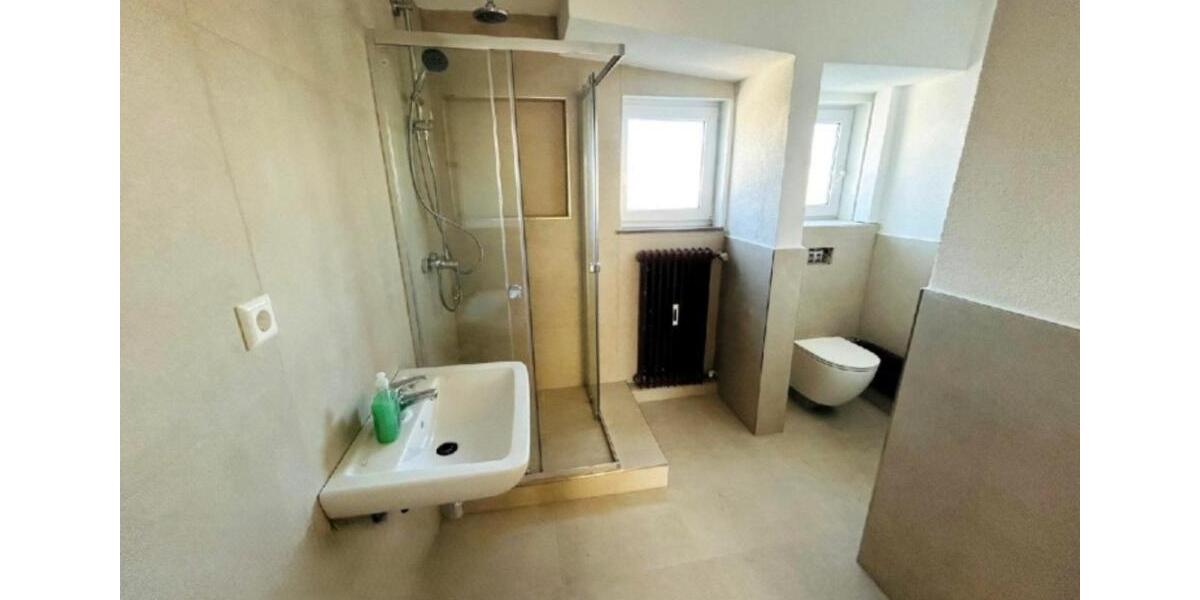 Etagenwohnung Esslingen am Neckar Pliensauvorstadt - 5 Zimmer, 92 m&sup2;, 425&euro; | Angebot:25957095