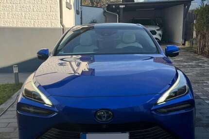 Toyota Mirai 7.500 km 26.900 &euro; Göppingen 73033