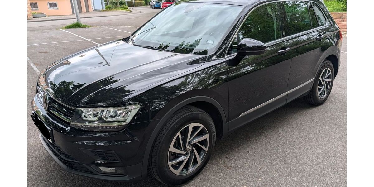 VW Tiguan 99.000 km 21.900 &euro; Fellbach 70734