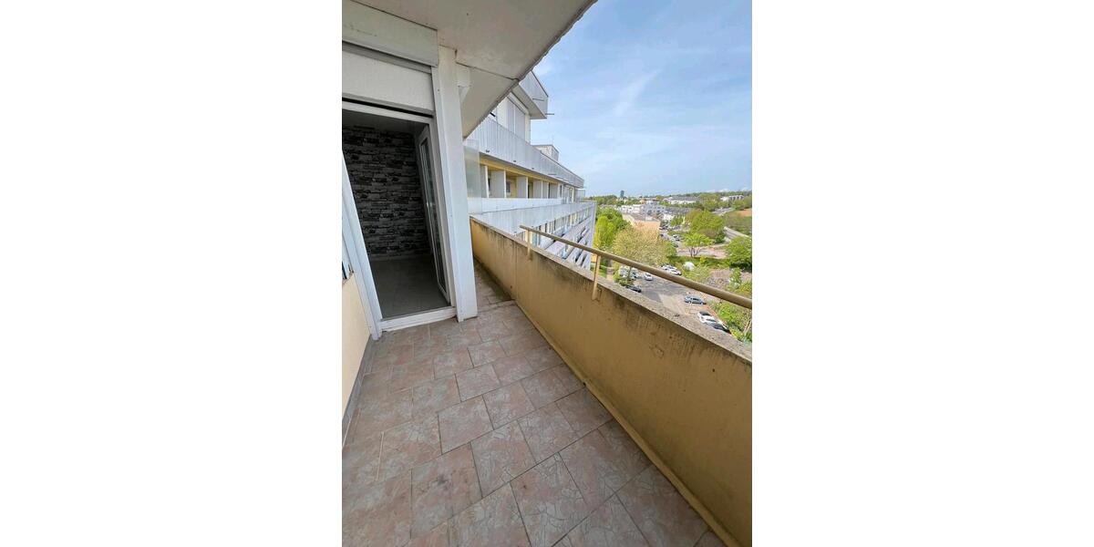 Etagenwohnung Ludwigsburg - 3 Zimmer, 72 m&sup2;, 1.100&euro; | Angebot:25906979