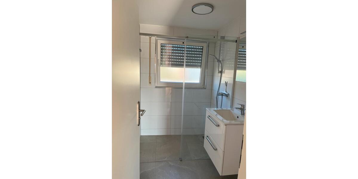 Etagenwohnung Baltmannsweiler - 4 Zimmer, 87 m&sup2;, 1.200&euro; | Angebot:25902091