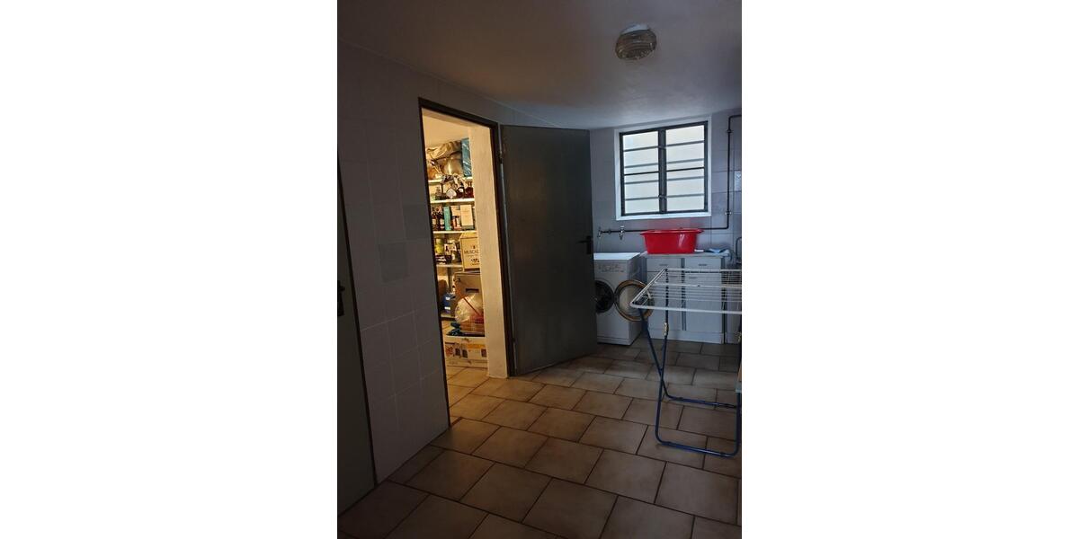 Mehrfamilienhaus, Wohnhaus Bietigheim-Bissingen Bissingen - 10 Zimmer, 210 m&sup2;, 890.000&euro; | Angebot:24154002