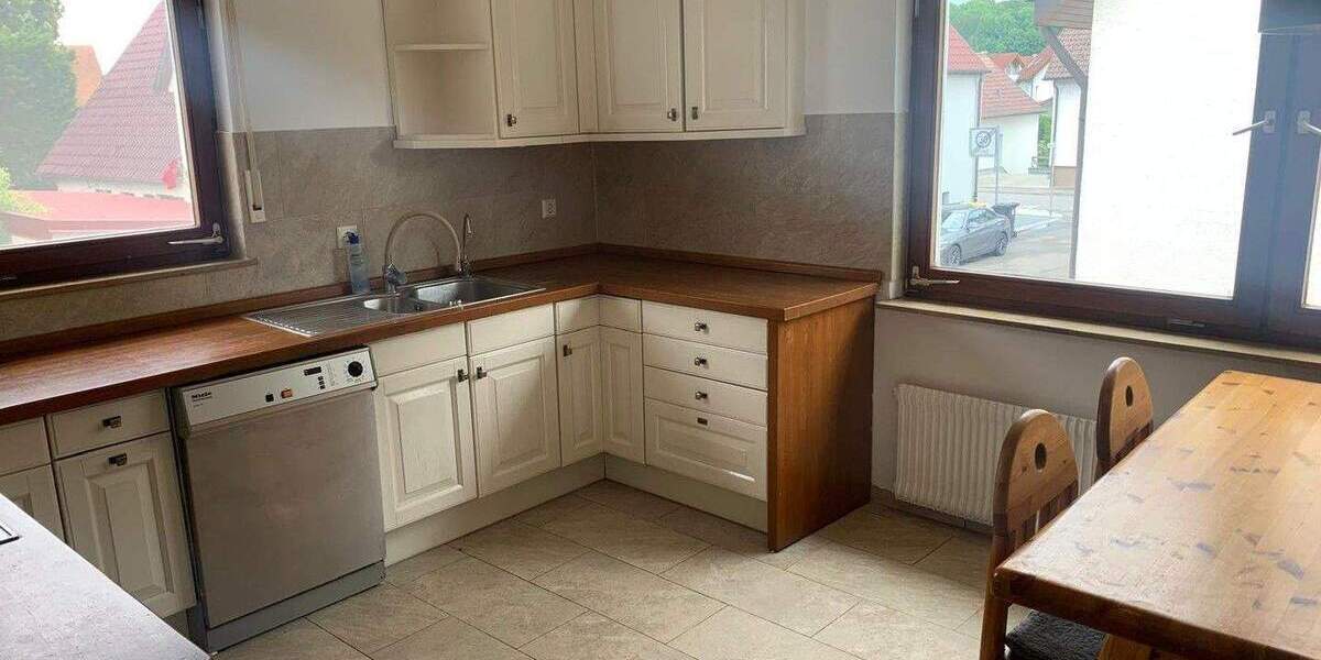 Etagenwohnung Neckartailfingen - 5 Zimmer, 113 m&sup2;, 289.000&euro; | Angebot:25804594