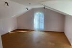 Dachgeschoßwohnung Winnenden - 3 Zimmer, 60 m&sup2;, 259.000&euro; | Angebot:26374323