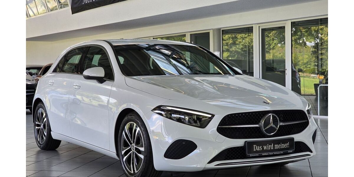 Mercedes-Benz A 180 16.181 km 29.350 &euro; Asperg 71679