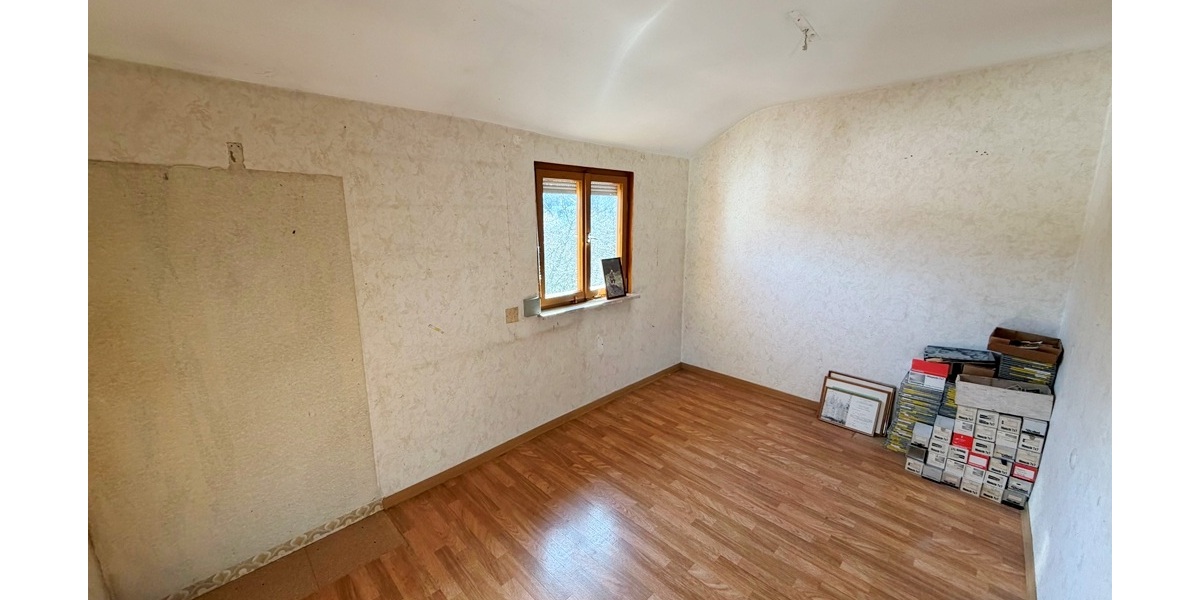 Ihr Projekt mit Zukunft: Zweifamilienhaus auf 648 m² Grundstück in Albershausen - Zweifamilienhaus Albershausen | Angebot:25920441