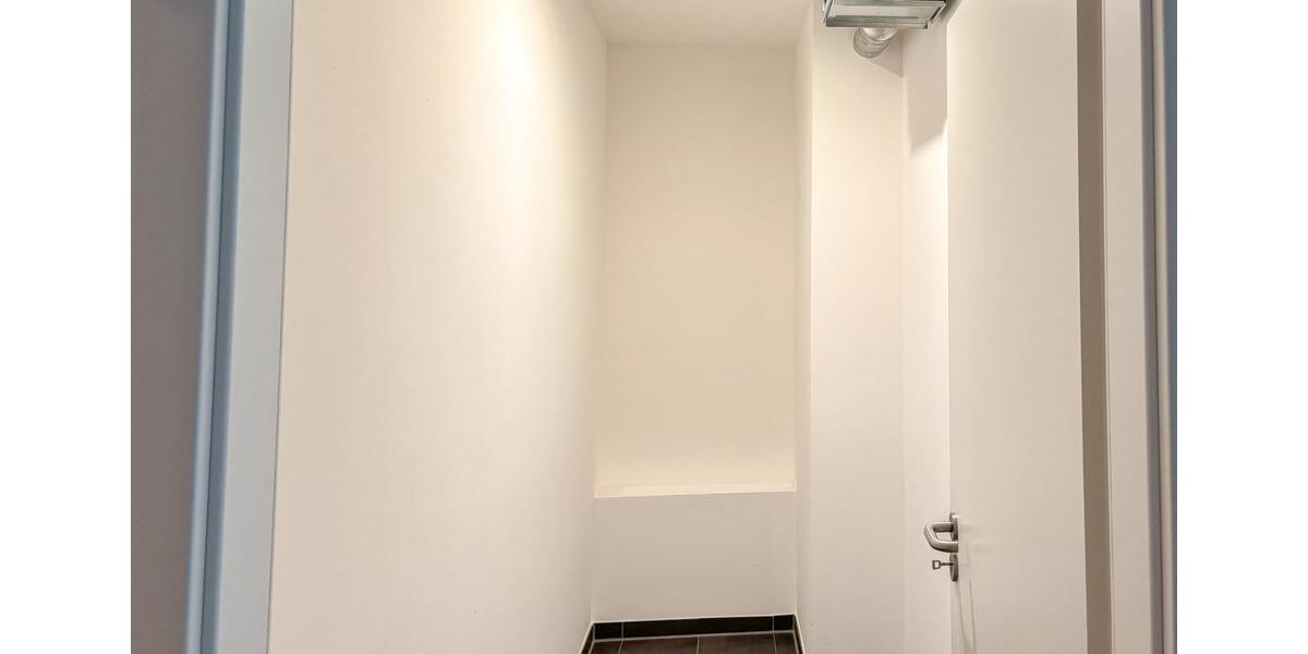 Etagenwohnung Stuttgart - 2 Zimmer, 73 m&sup2;, 1.405&euro; | Angebot:24794400