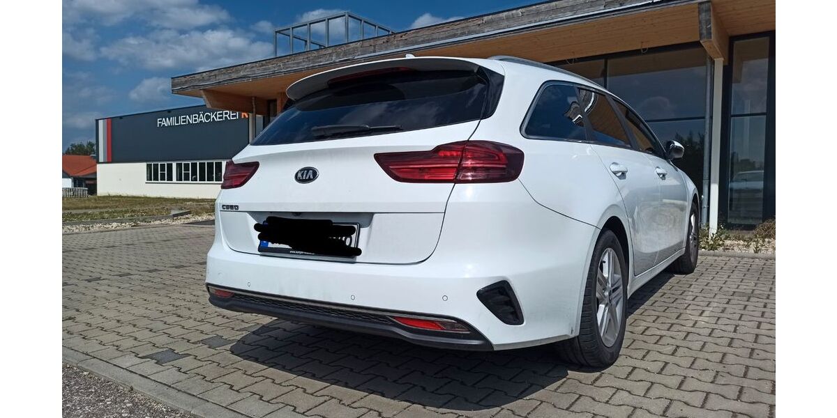 Kia ceed Sportswagon 125.000 km 11.600 &euro; Göppingen 73037