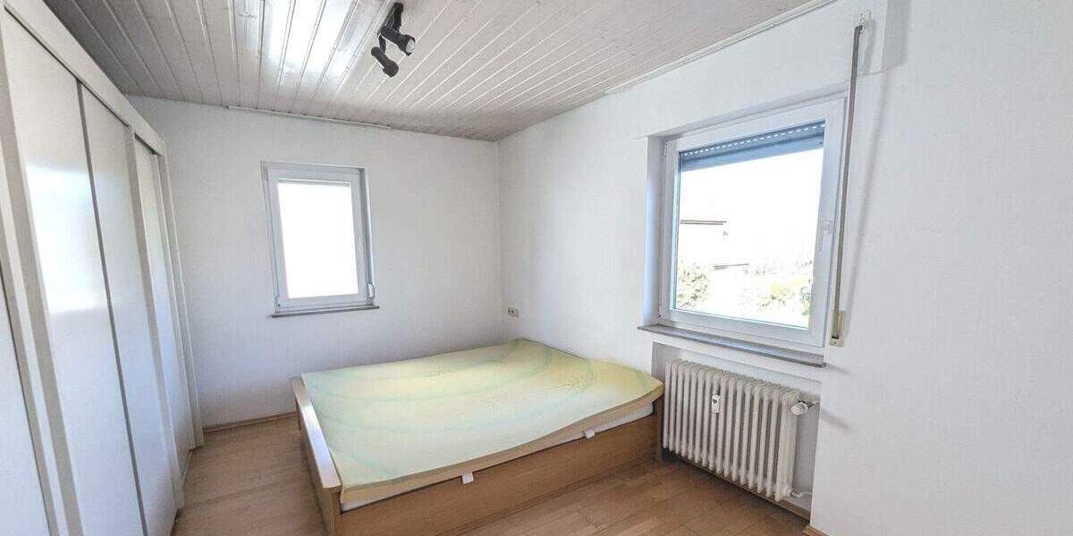 Mehrfamilienhaus, Wohnhaus Böblingen - 9 Zimmer, 178 m&sup2;, 619.000&euro; | Angebot:25862240