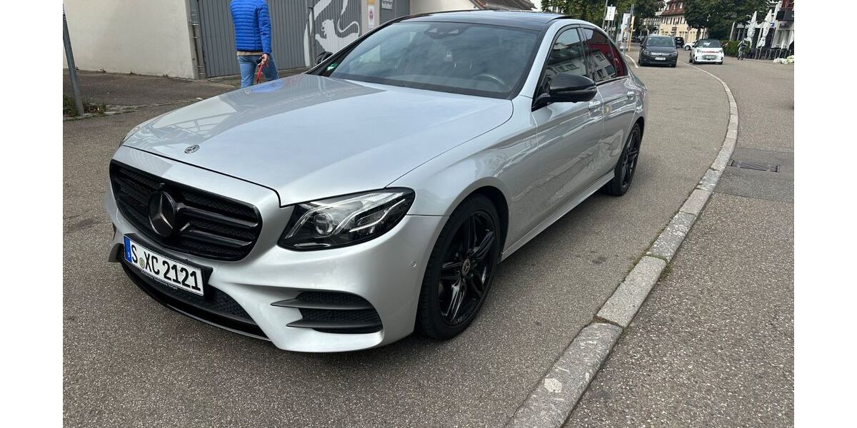 Mercedes-Benz E 300 232.062 km 20.500 &euro; Stuttgart 70327