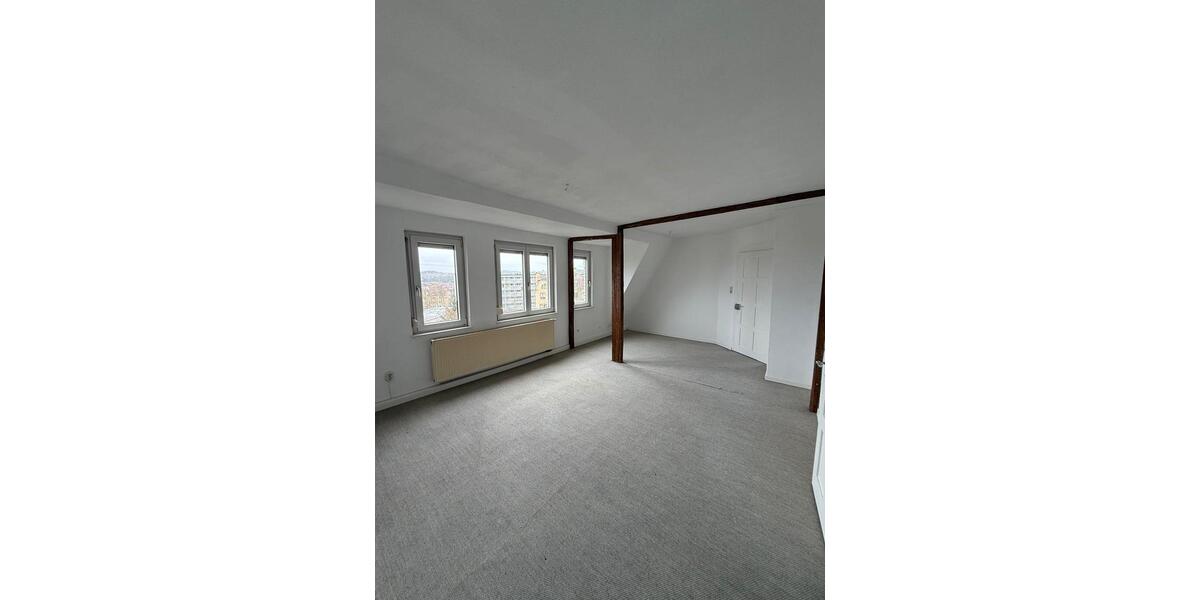 Dachgeschoßwohnung Stuttgart Bad Cannstatt - 3 Zimmer, 88 m&sup2;, 1.090&euro; | Angebot:26039268