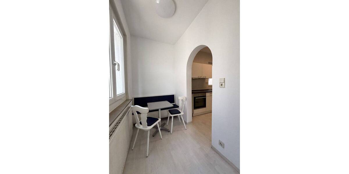Etagenwohnung Stuttgart / Zuffenhausen Zuffenhausen - 2 Zimmer, 84 m&sup2;, 930&euro; | Angebot:26361618