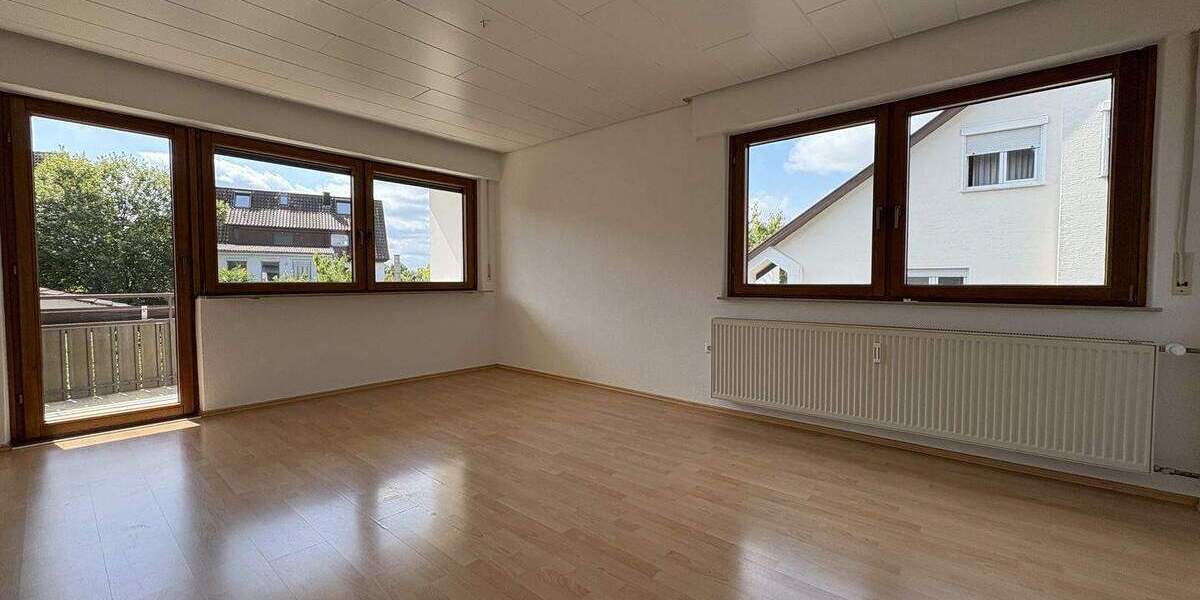 Mehrfamilienhaus, Wohnhaus Steinenbronn - 8 Zimmer, 155 m&sup2;, 690.000&euro; | Angebot:25748771