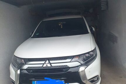 Mitsubishi Plug-in Hybrid Outlander 73.000 km 21.950 &euro; Backnang 71522