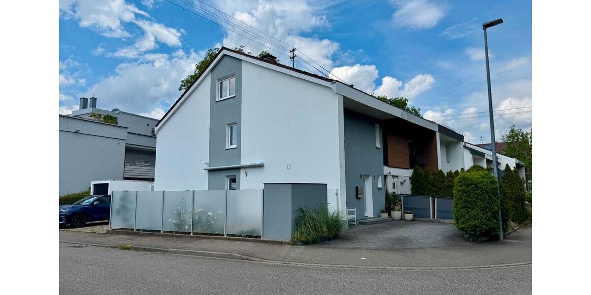 Reihenhaus Kirchheim unter Teck - 5.5 Zimmer, 145 m&sup2;, 650.000&euro; | Angebot:27003661