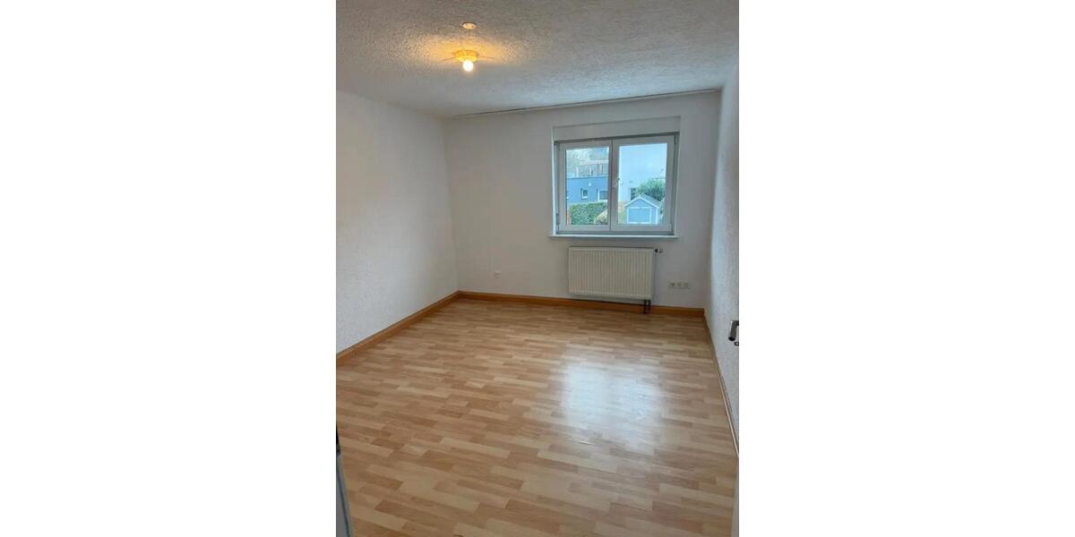 Reihenhaus Esslingen am Neckar Pliensauvorstadt - 4.5 Zimmer, 115 m&sup2;, 1.590&euro; | Angebot:26037582