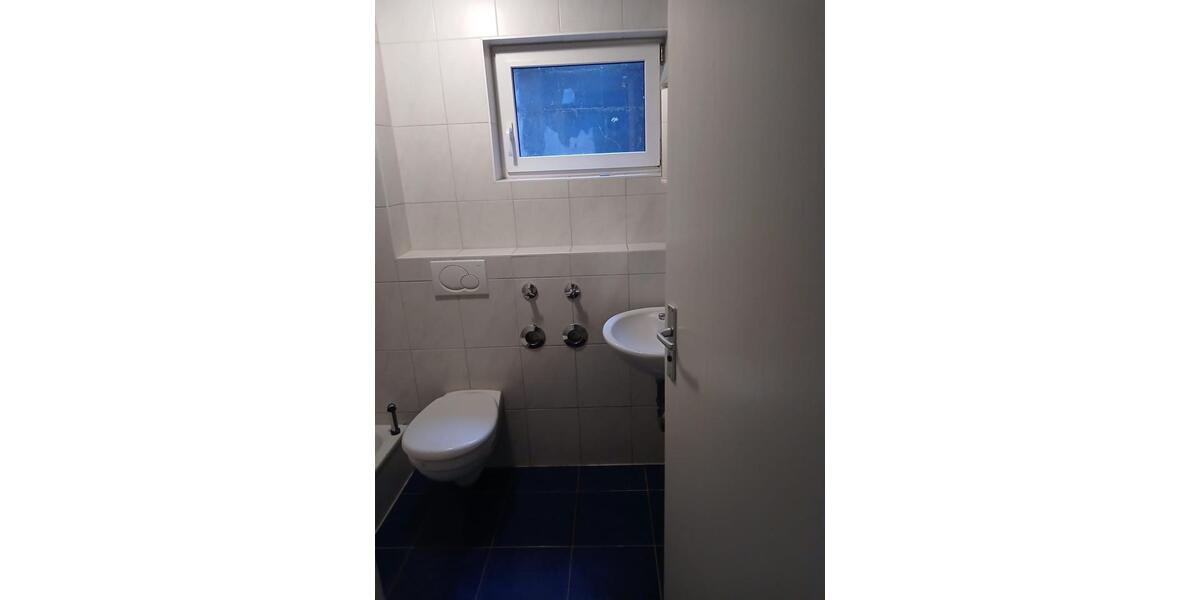 Einfamilienhaus Untergruppenbach - 6 Zimmer, 140 m&sup2;, 1.700&euro; | Angebot:27617682