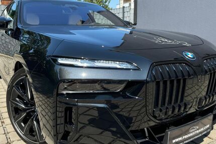 BMW M760 5.000 km 154.700 &euro; Fellbach 70736