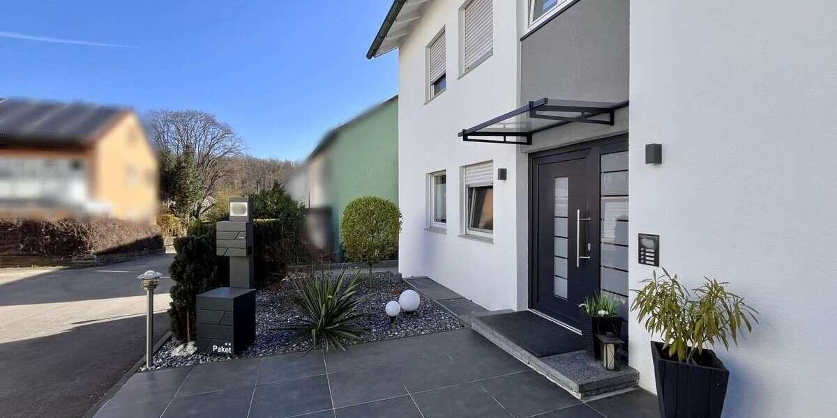 Einfamilienhaus Plochingen - 8 Zimmer, 177 m&sup2;, 659.000&euro; | Angebot:25463317