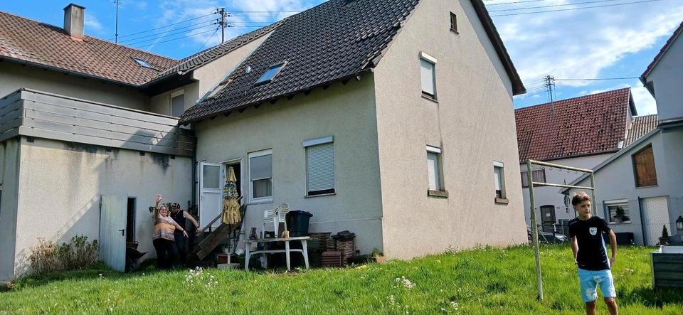 Einfamilienhaus Burgstetten - 5 Zimmer, 120 m&sup2;, 280.000&euro; | Angebot:26990313