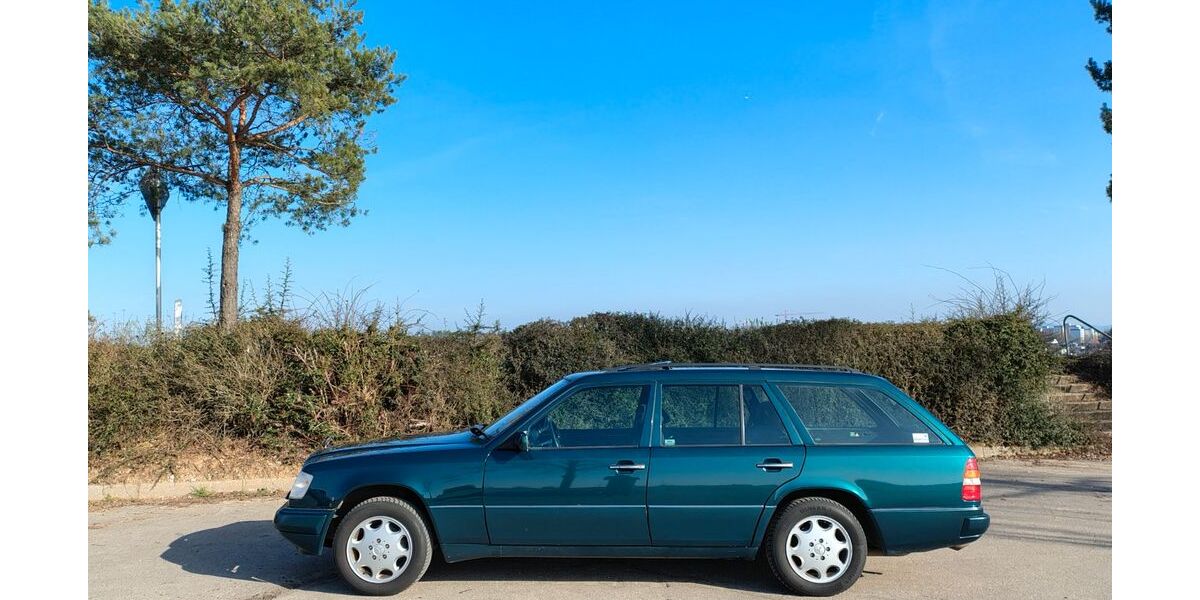 Mercedes-Benz E 280 431.557 km 7.900 &euro; Aichwald 73773