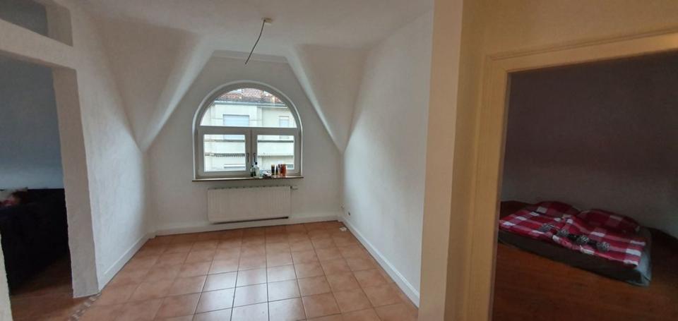 Dachgeschoßwohnung Stuttgart Stuttgart-Süd - 3.5 Zimmer, 91 m&sup2;, 1.450&euro; | Angebot:25363233