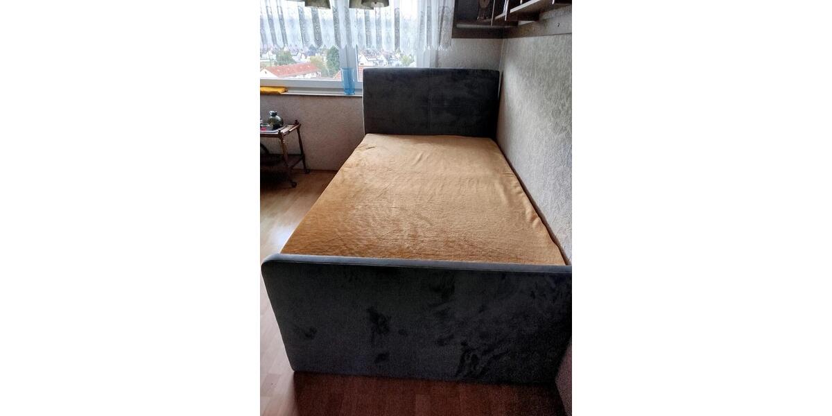 Etagenwohnung Uhingen - 2 Zimmer, 62 m&sup2;, 900&euro; | Angebot:27565658