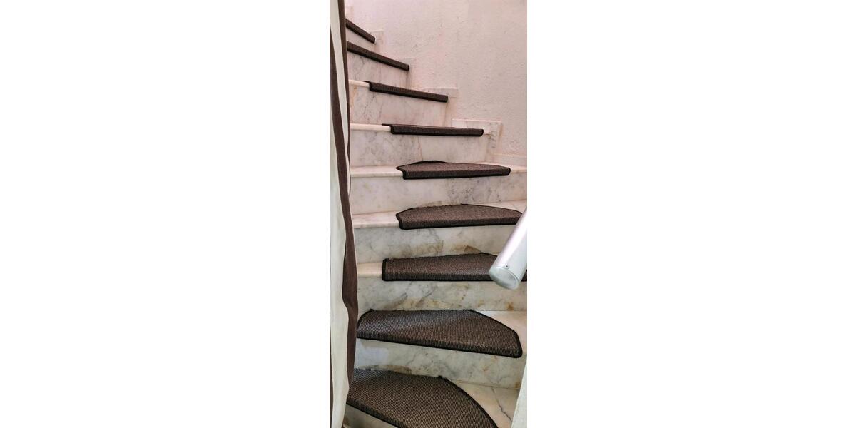 Einfamilienhaus Gerlingen - 12 Zimmer, 395 m&sup2;, 375.000&euro; | Angebot:23762107